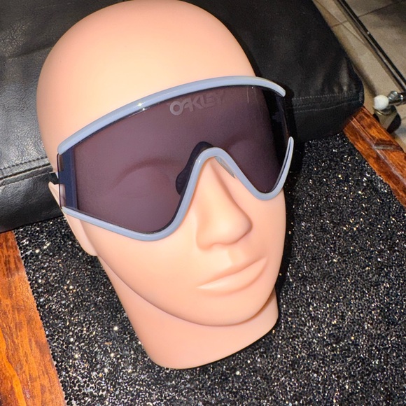 Oakley Black Sunglasses - Picture 14 of 17